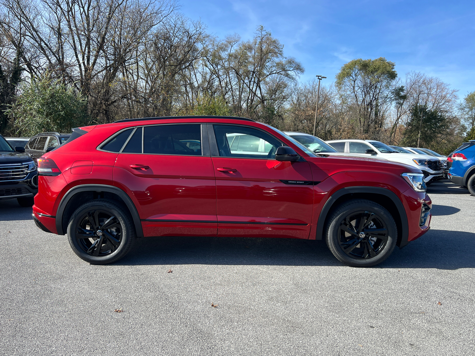 2025 Volkswagen Atlas Cross Sport 2.0T SEL R-Line 2