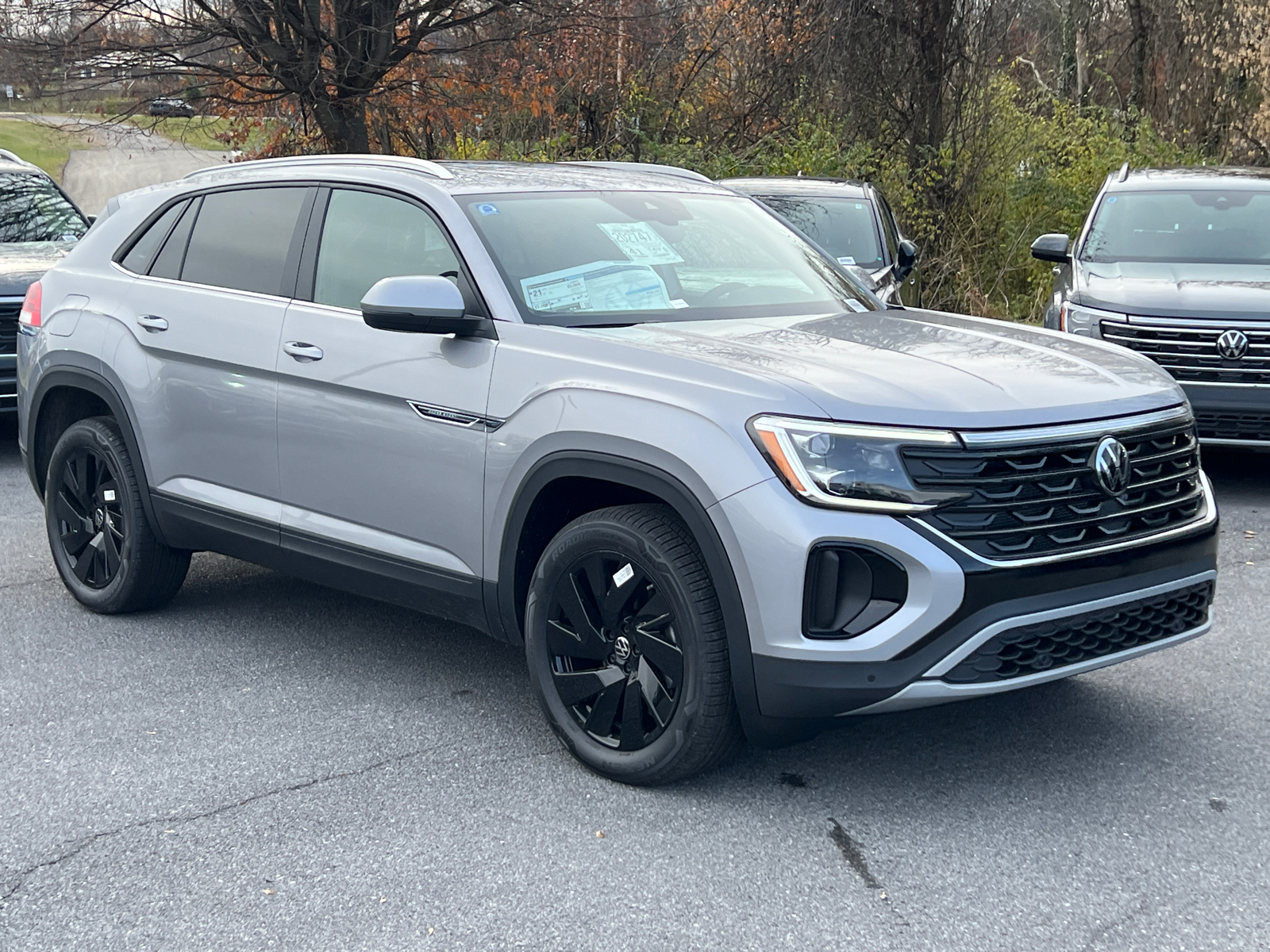 2025 Volkswagen Atlas Cross Sport 2.0T SE w/Technology 1