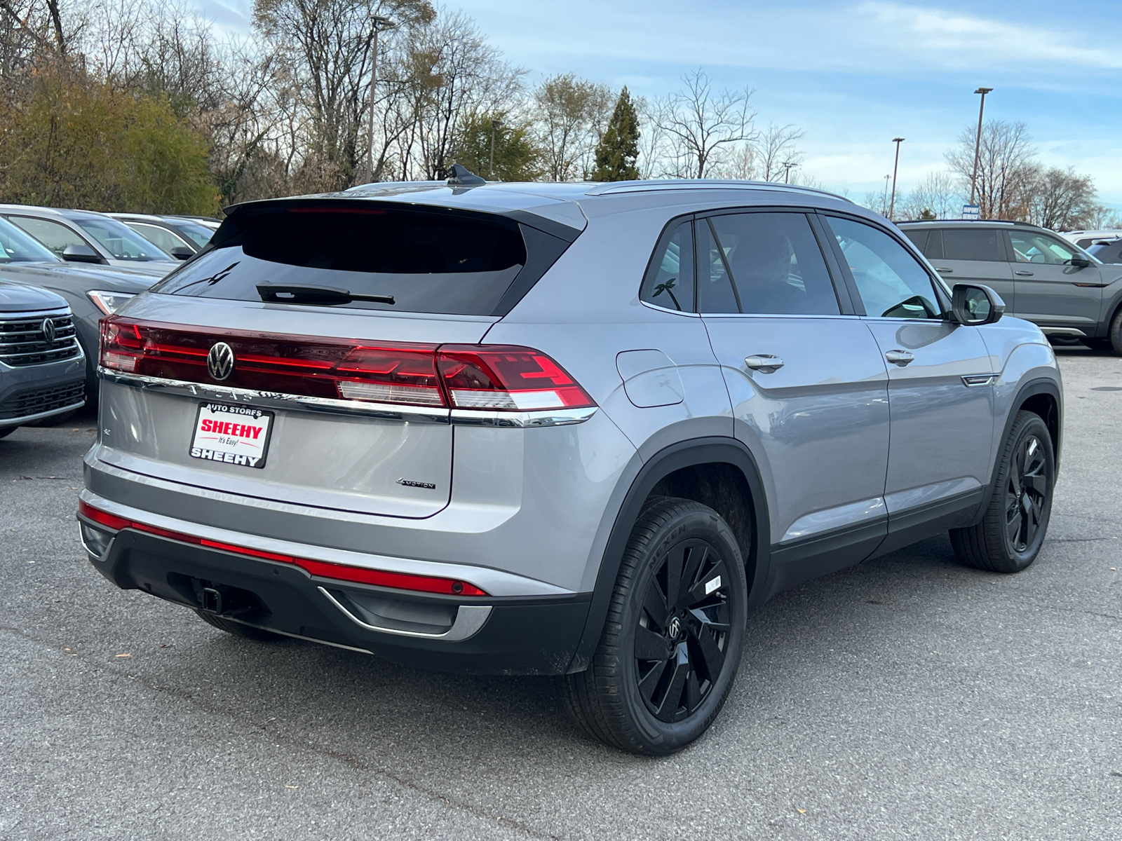 2025 Volkswagen Atlas Cross Sport 2.0T SE w/Technology 3