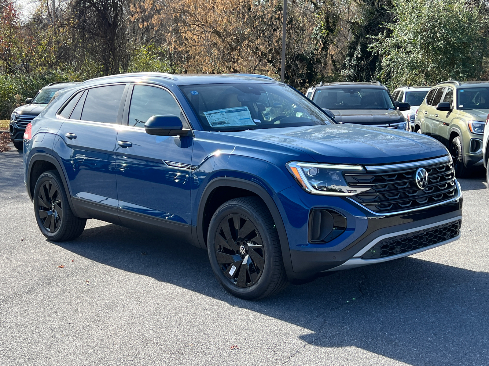 2025 Volkswagen Atlas Cross Sport 2.0T SE w/Technology 1