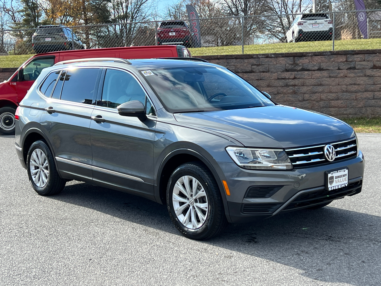 2018 Volkswagen Tiguan 2.0T SE 1