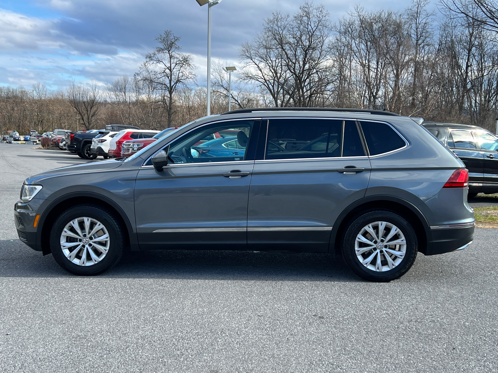 2018 Volkswagen Tiguan 2.0T SE 3