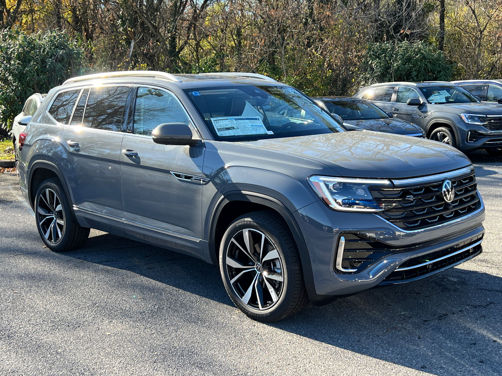 2025 Volkswagen Atlas 2.0T SEL Premium R-Line 1