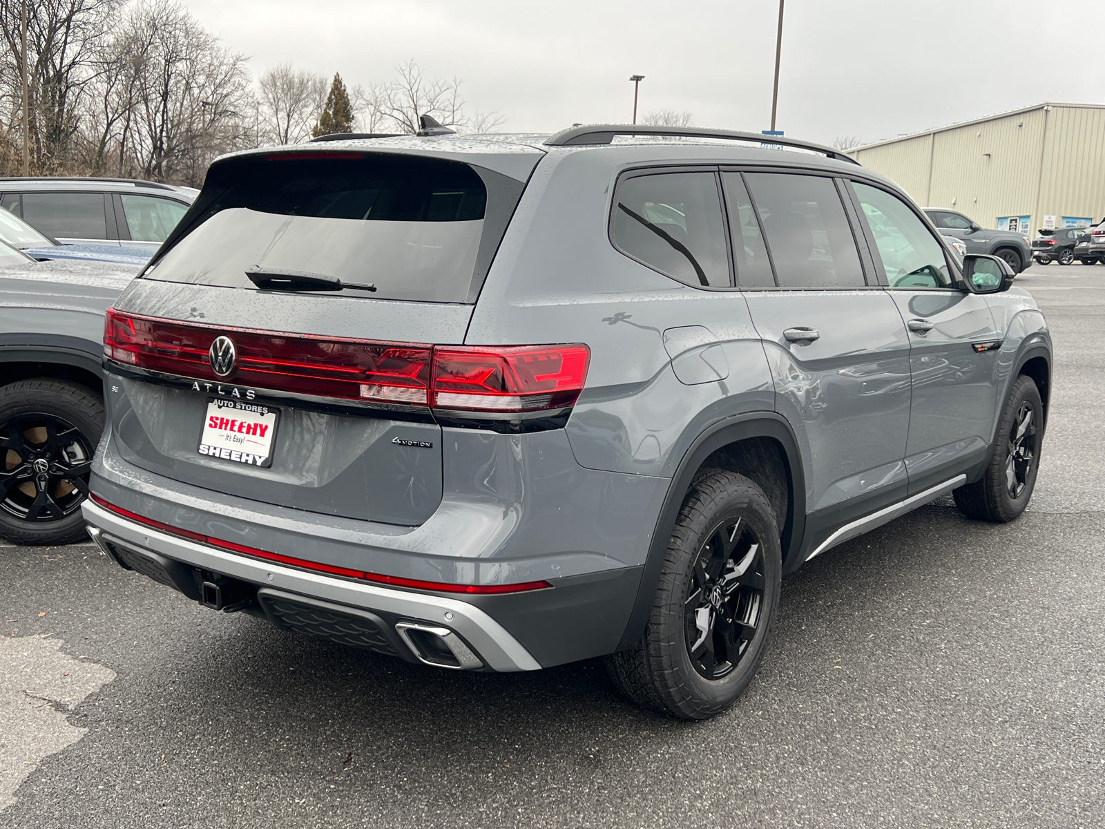 2025 Volkswagen Atlas  3