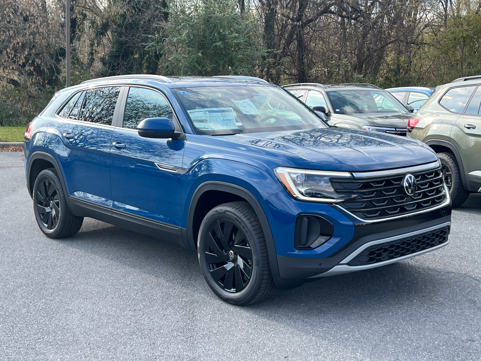 2025 Volkswagen Atlas Cross Sport 2.0T SE w/Technology 1