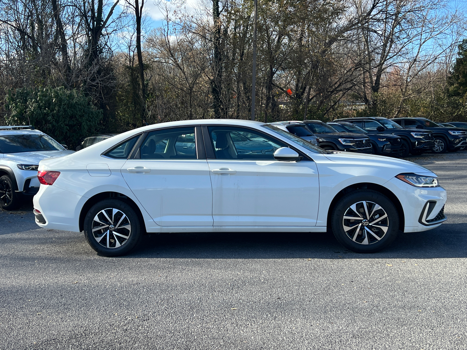 2025 Volkswagen Jetta 1.5T S 2