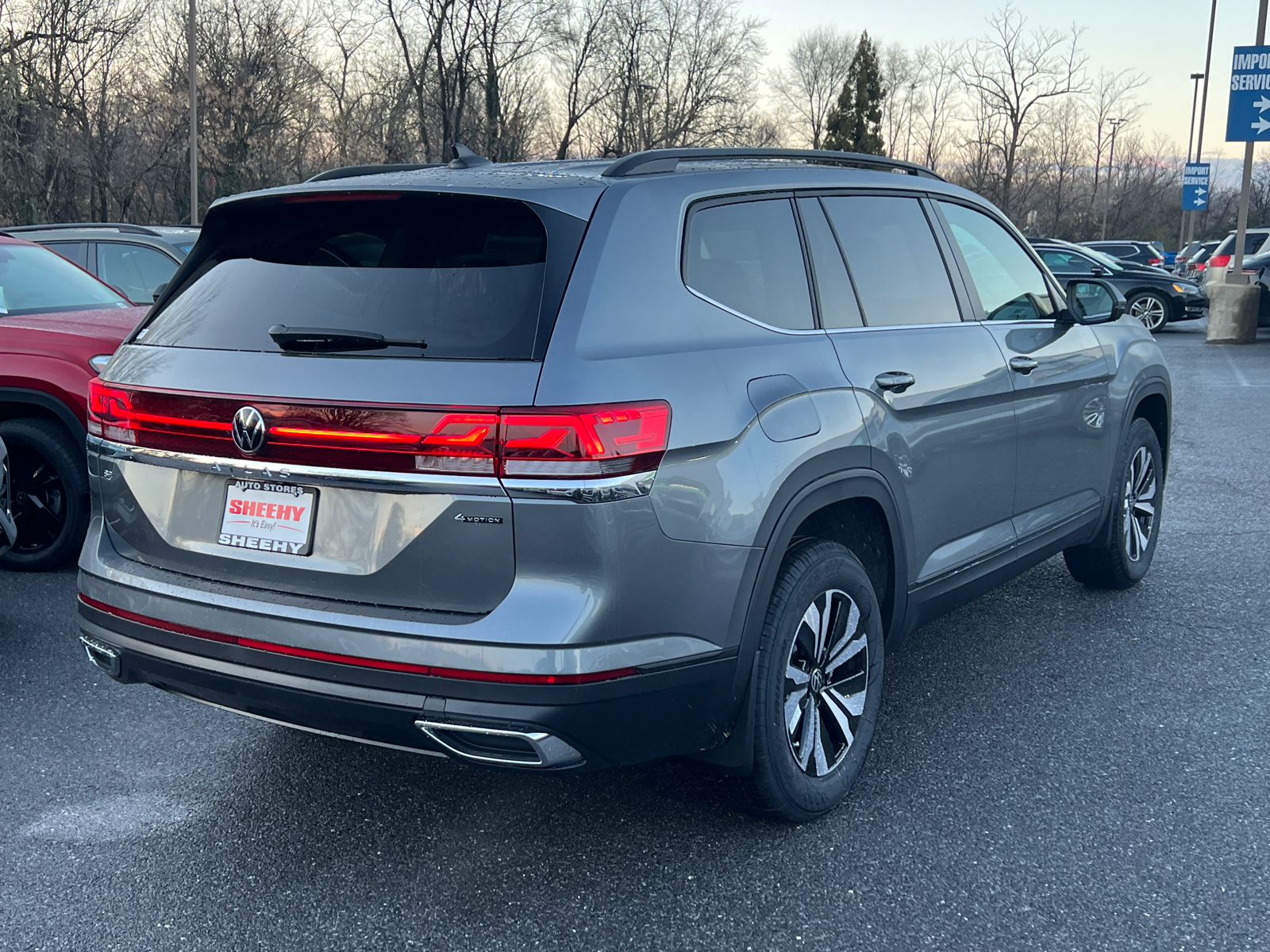 2025 Volkswagen Atlas 2.0T SE 3