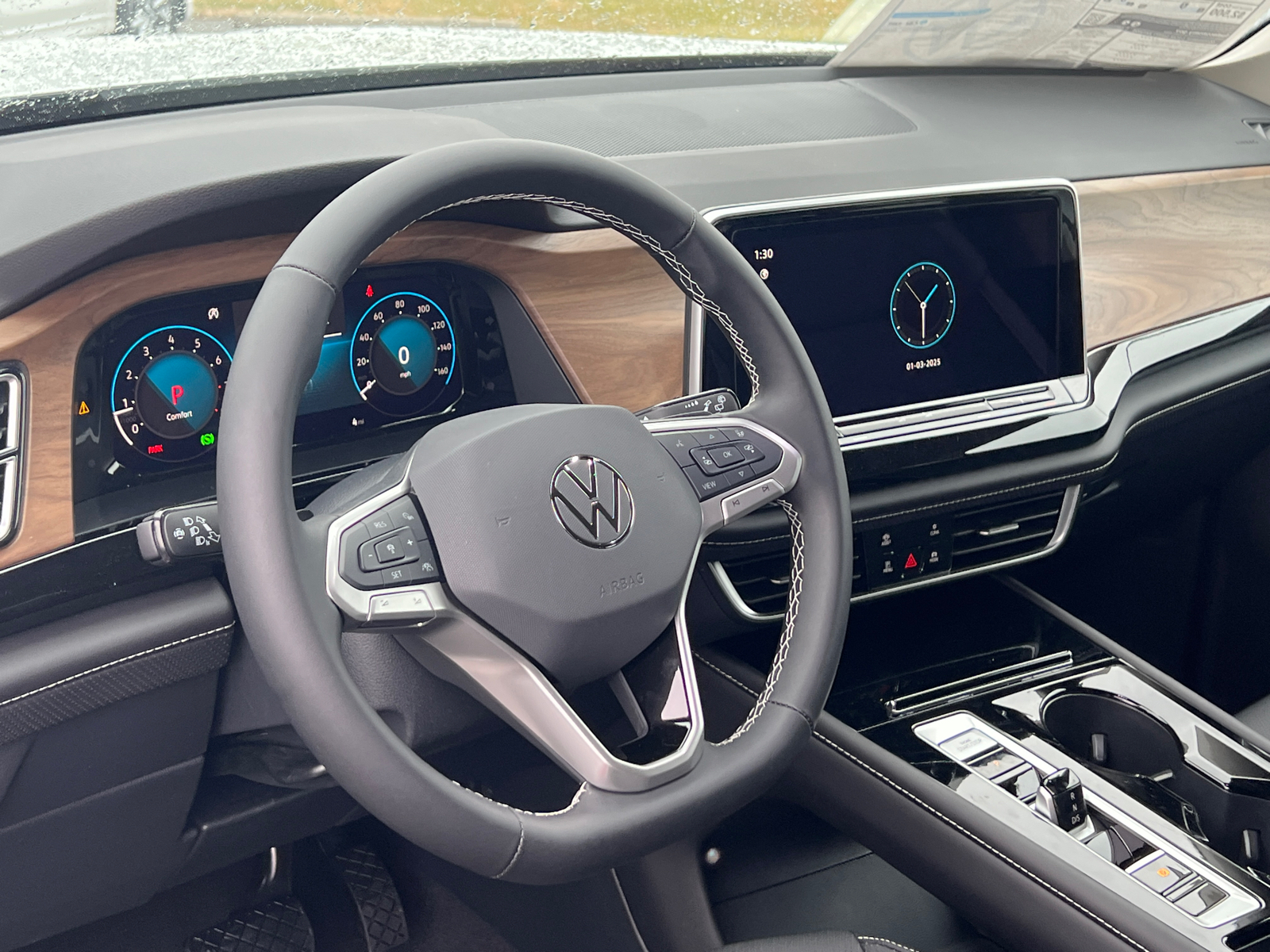 2025 Volkswagen Atlas 2.0T SE w/Technology 11