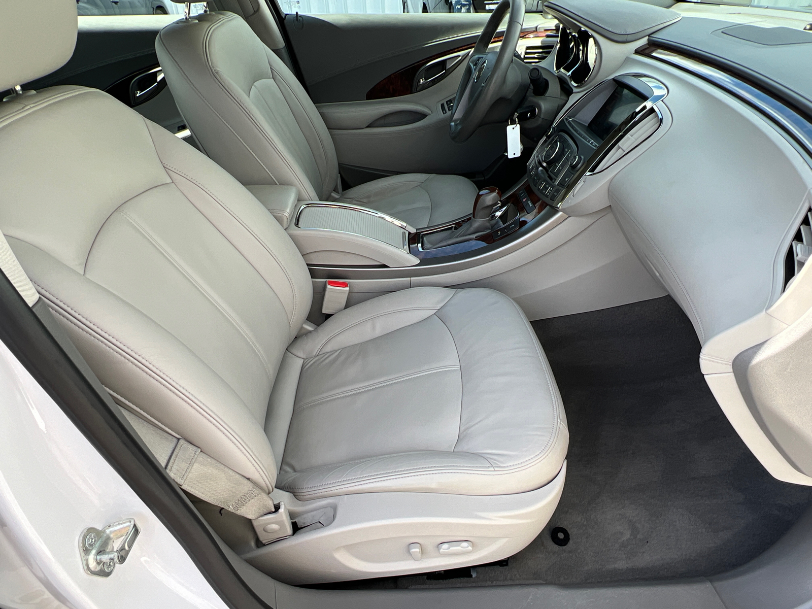 2013 Buick LaCrosse Leather Group 12