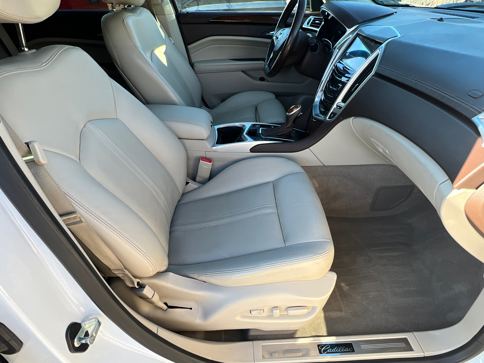 2016 Cadillac SRX Luxury 12