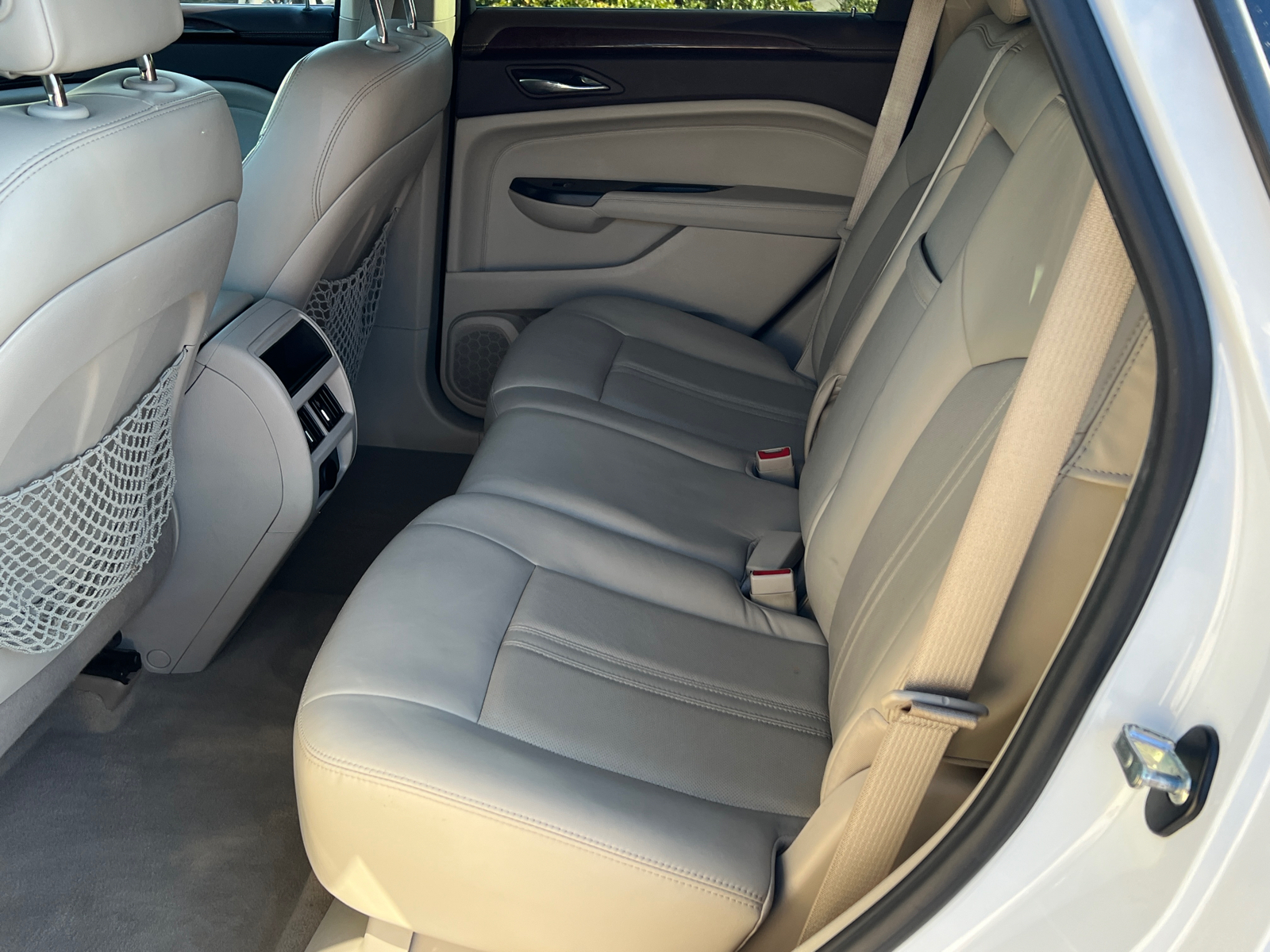 2016 Cadillac SRX Luxury 16