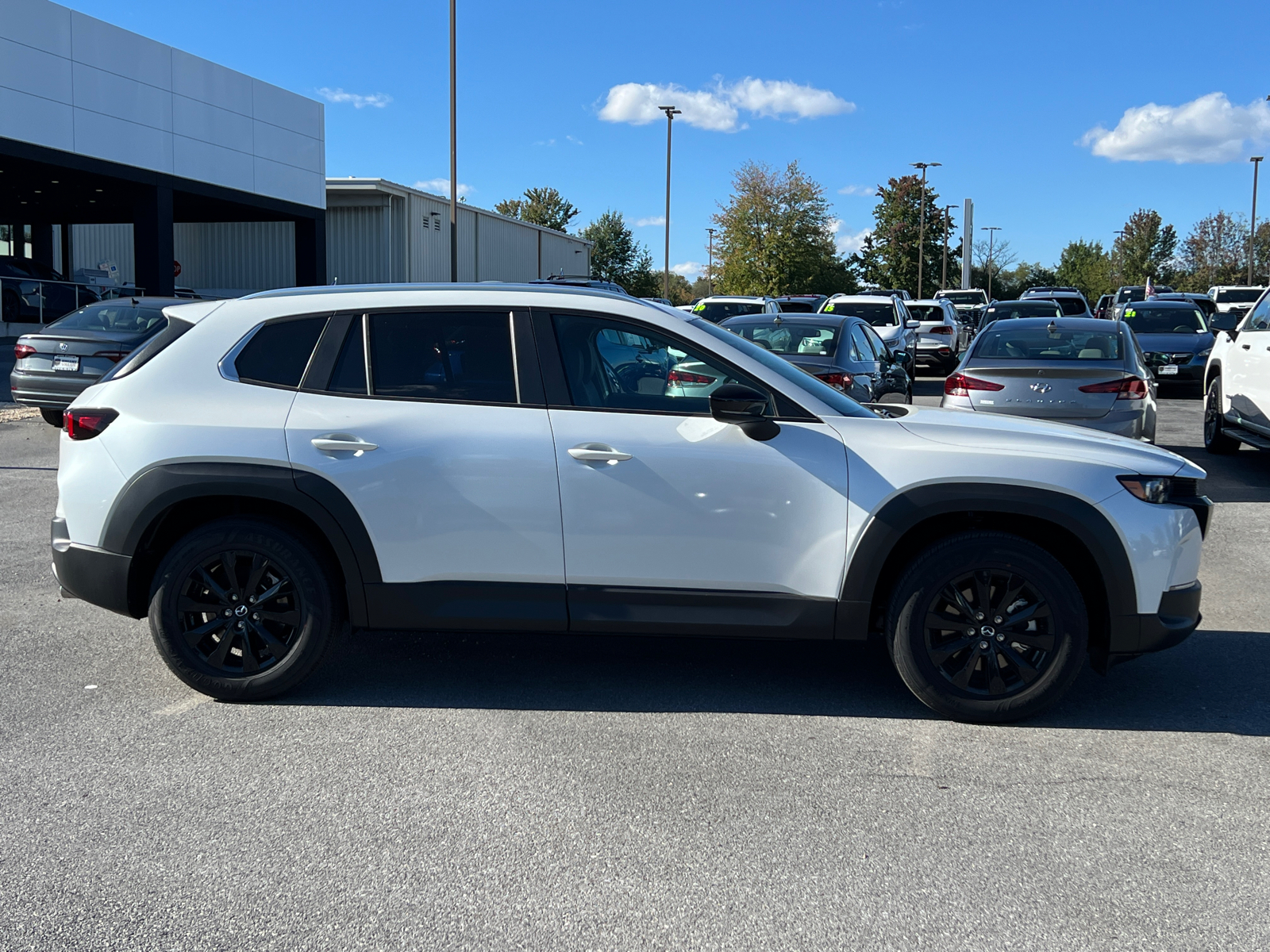 2025 Mazda CX-50 2.5 S Preferred Package 2