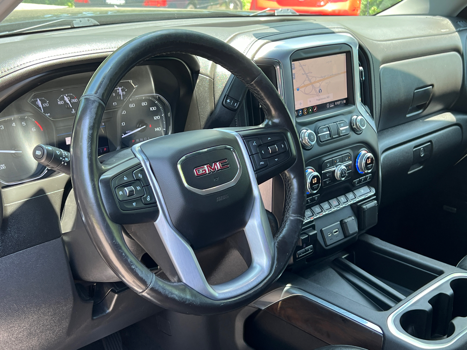 2020 GMC Sierra 1500 SLT 23