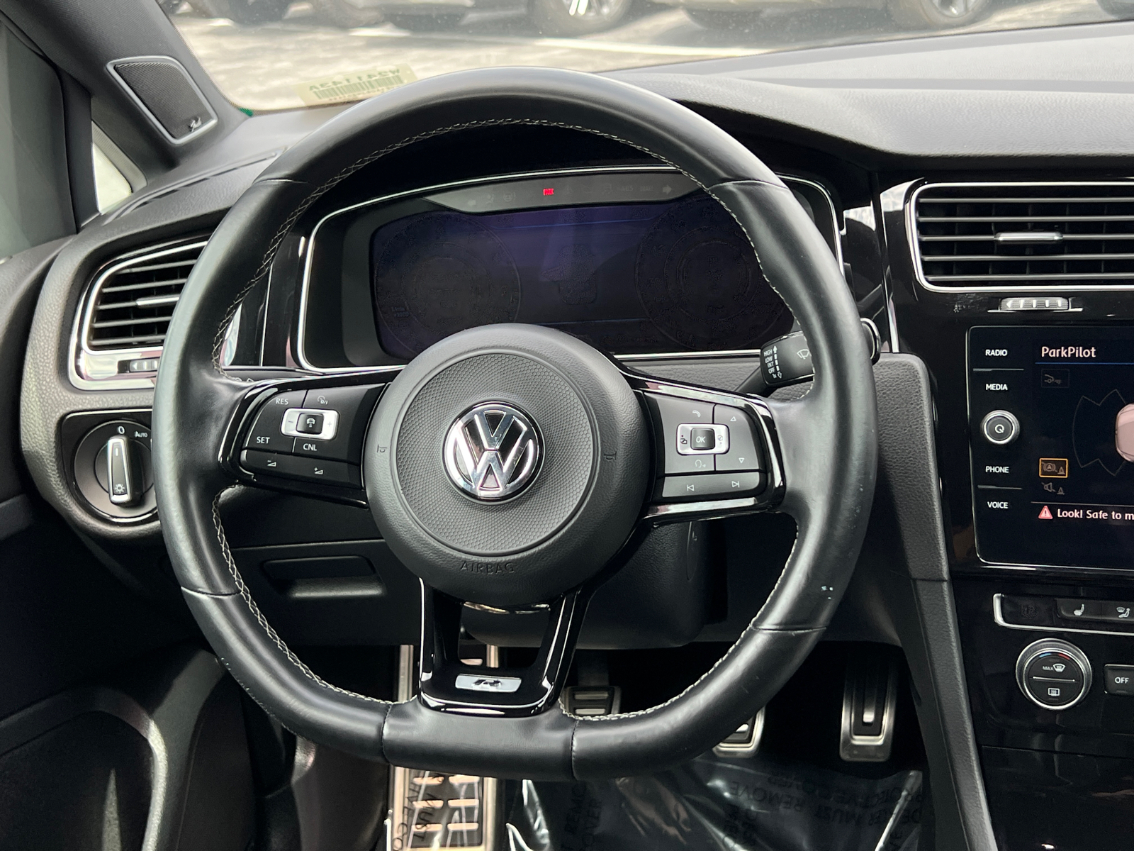 2018 Volkswagen Golf R DCC & Navigation 4Motion 17