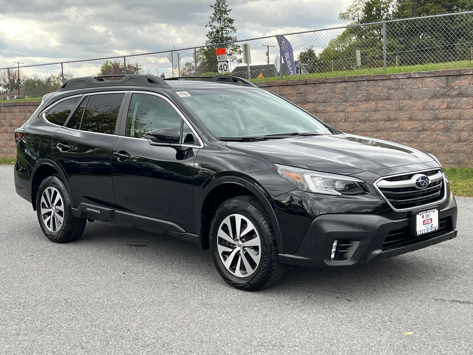 2022 Subaru Outback Premium 1