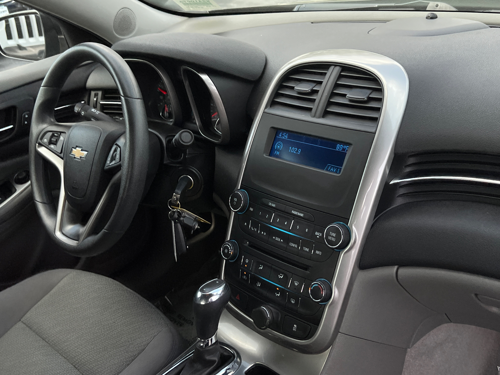 2015 Chevrolet Malibu LS 10