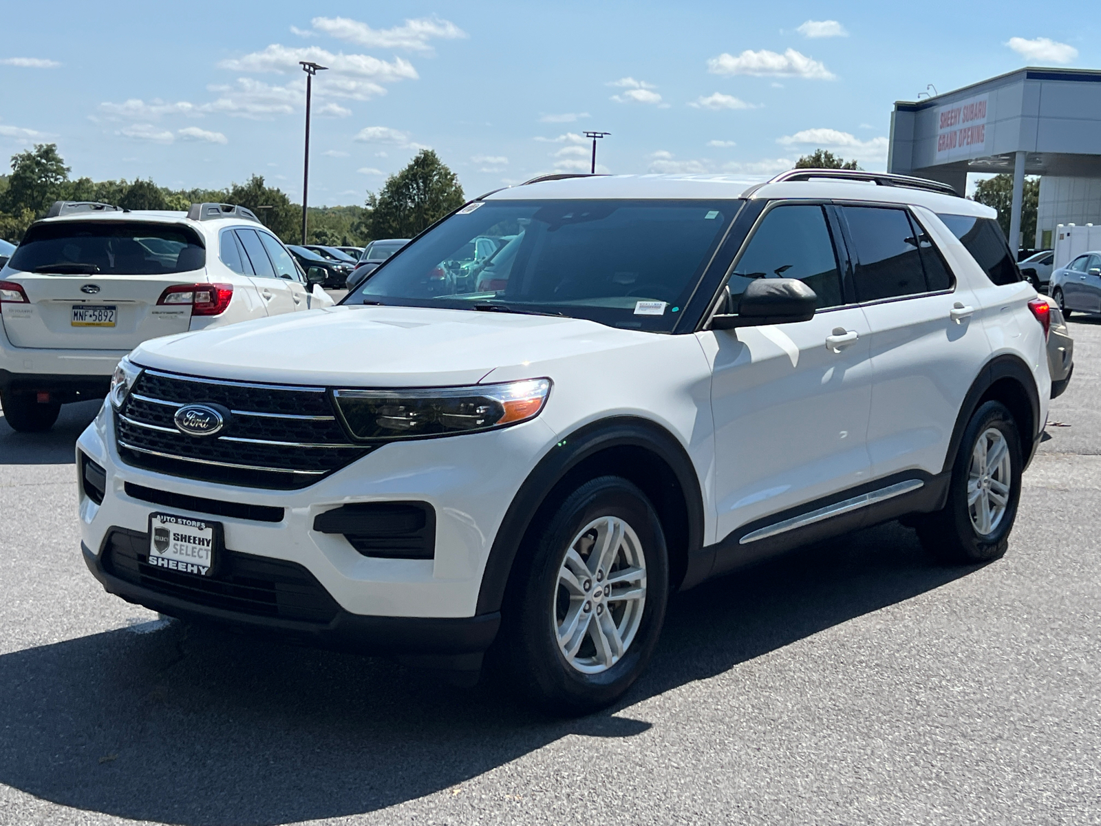 2021 Ford Explorer XLT 2