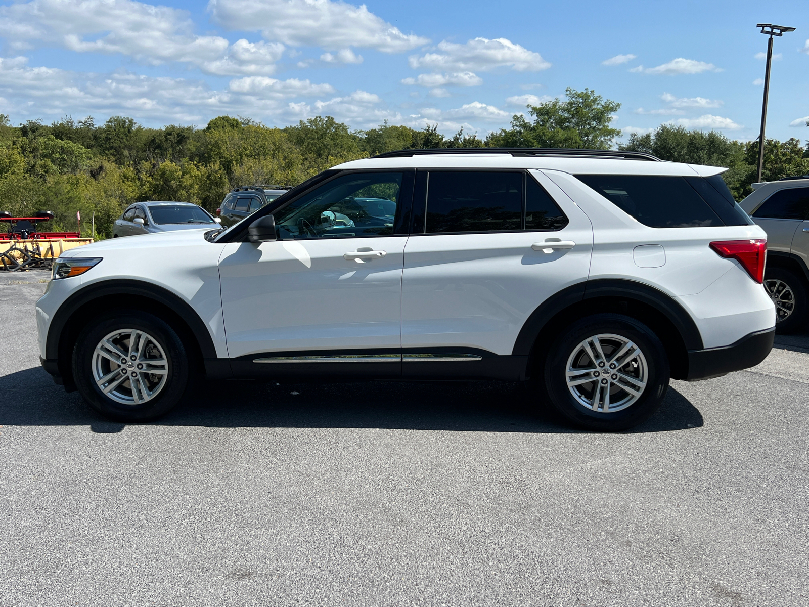 2021 Ford Explorer XLT 3