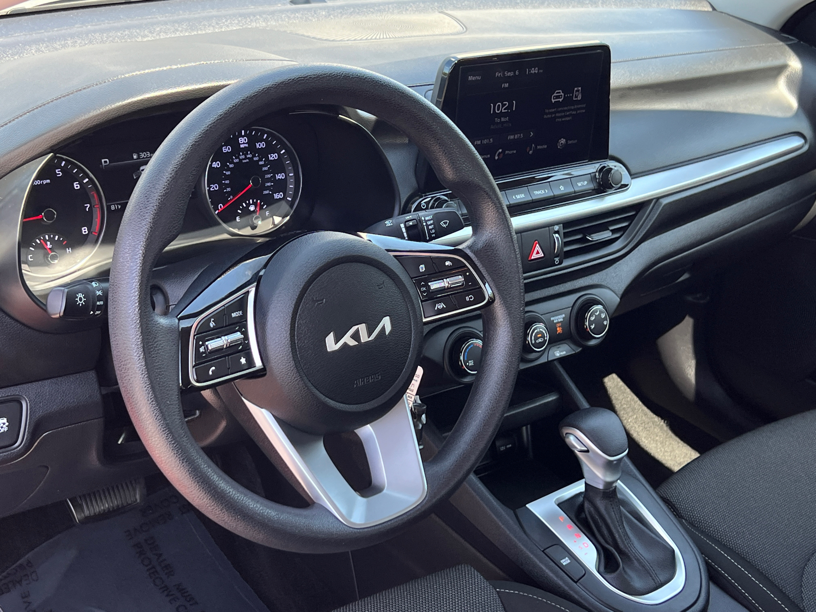 2022 Kia Forte LXS 19