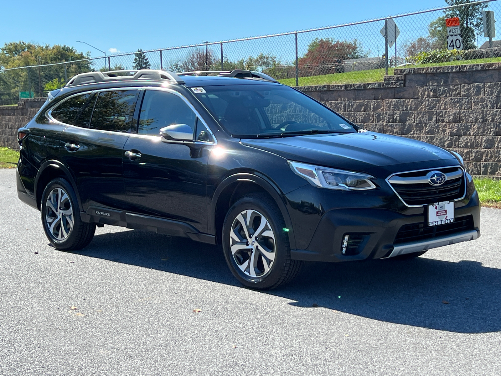 2022 Subaru Outback Touring XT 1