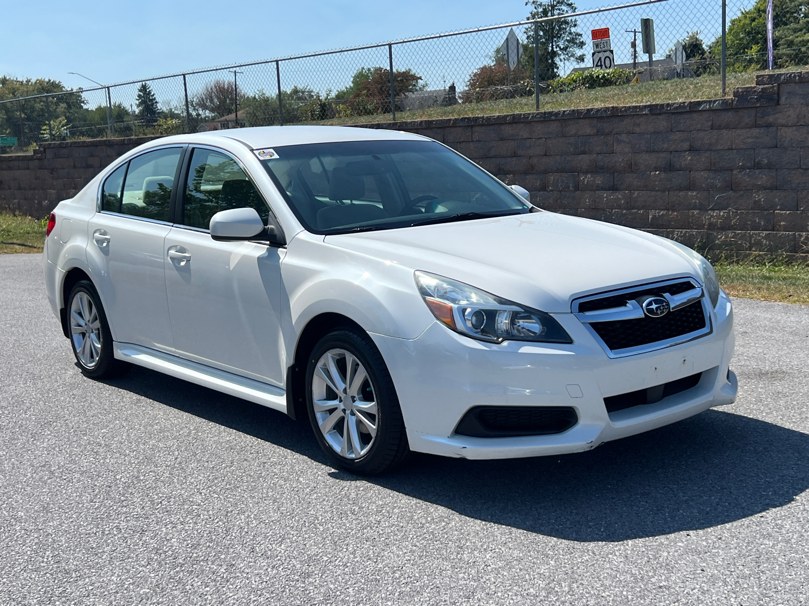 2013 Subaru Legacy 2.5i 1