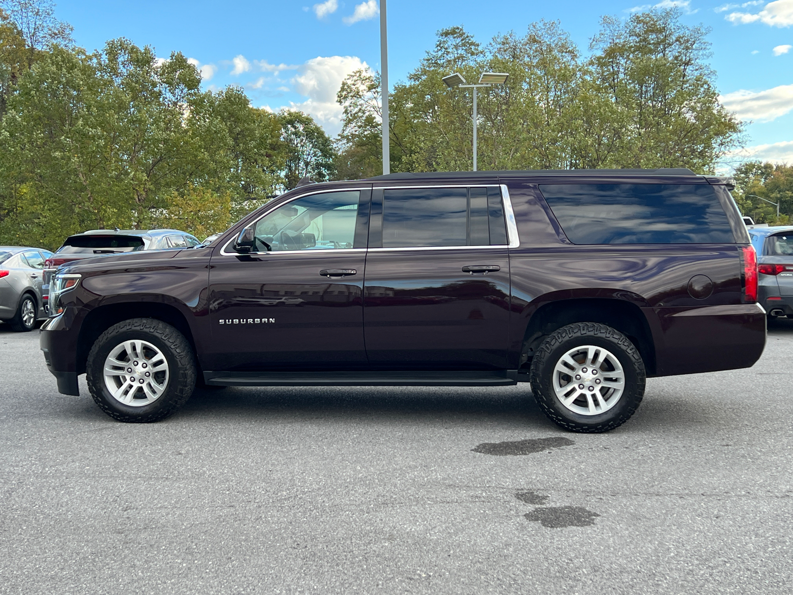 2020 Chevrolet Suburban LS 3