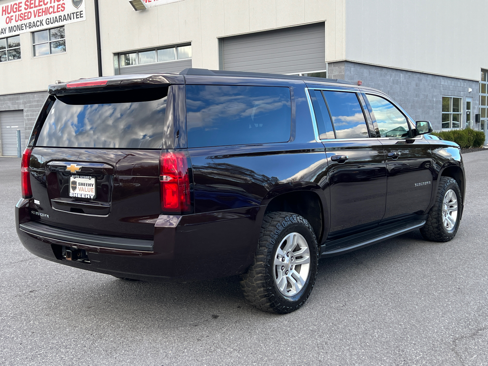 2020 Chevrolet Suburban LS 5