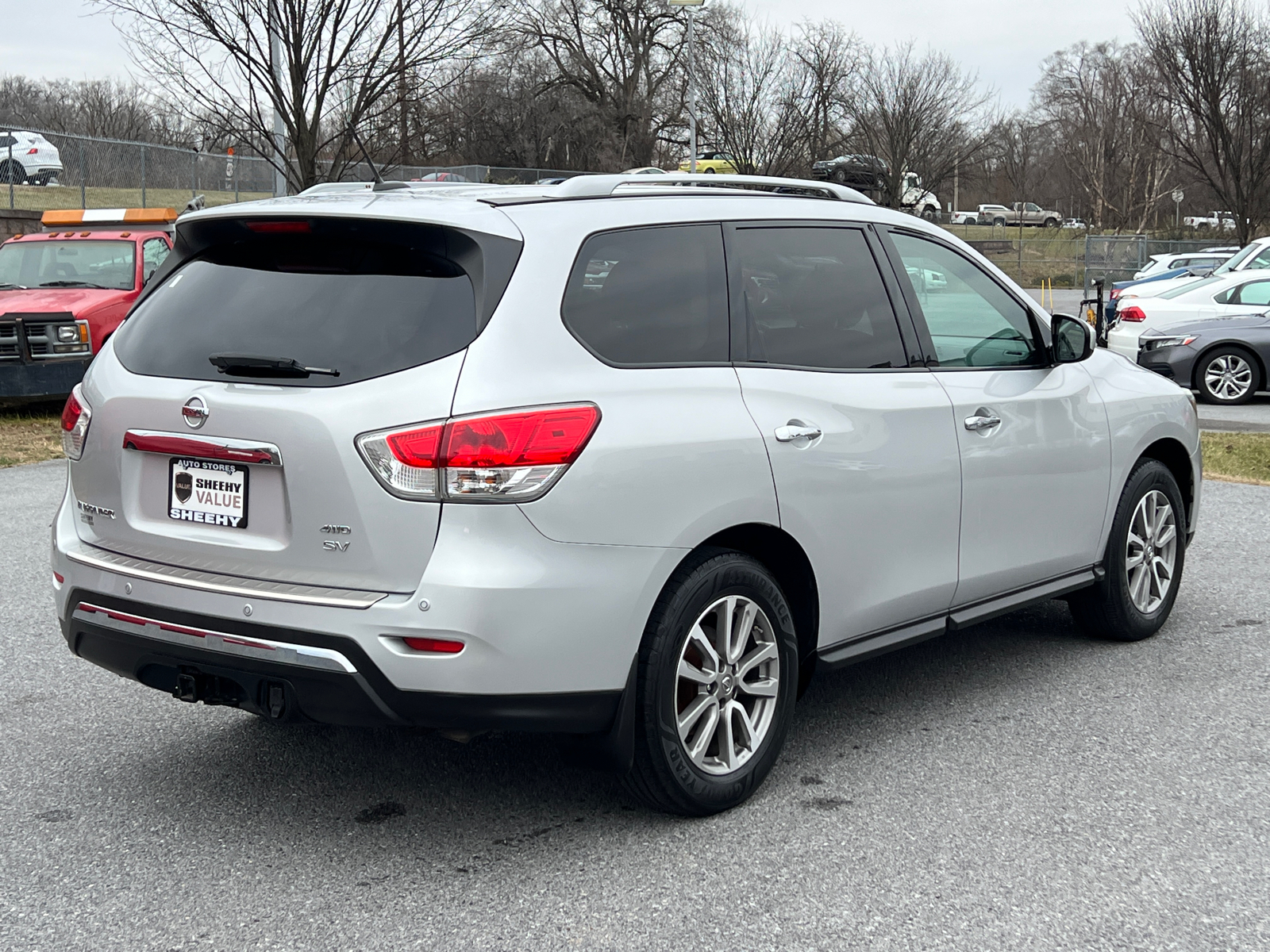 2015 Nissan Pathfinder SV 5