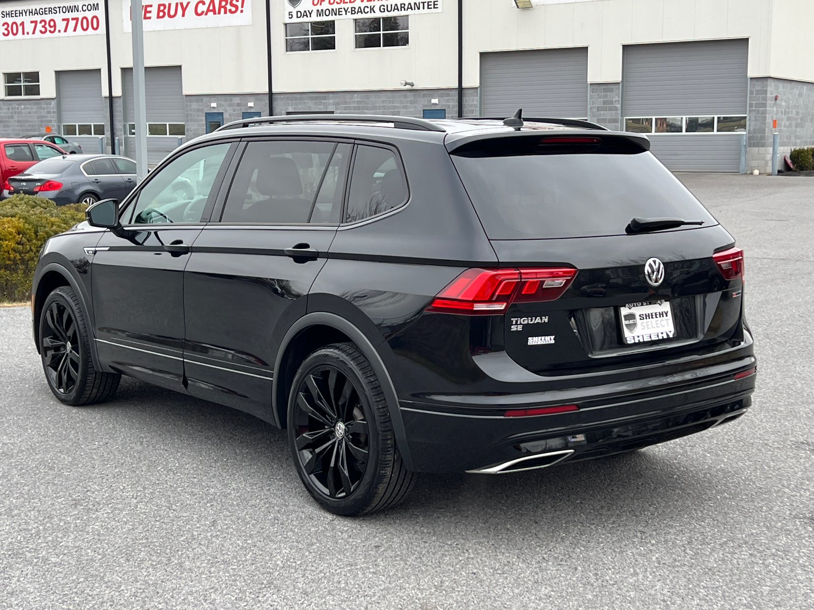 2021 Volkswagen Tiguan 2.0T SE R-Line Black 4