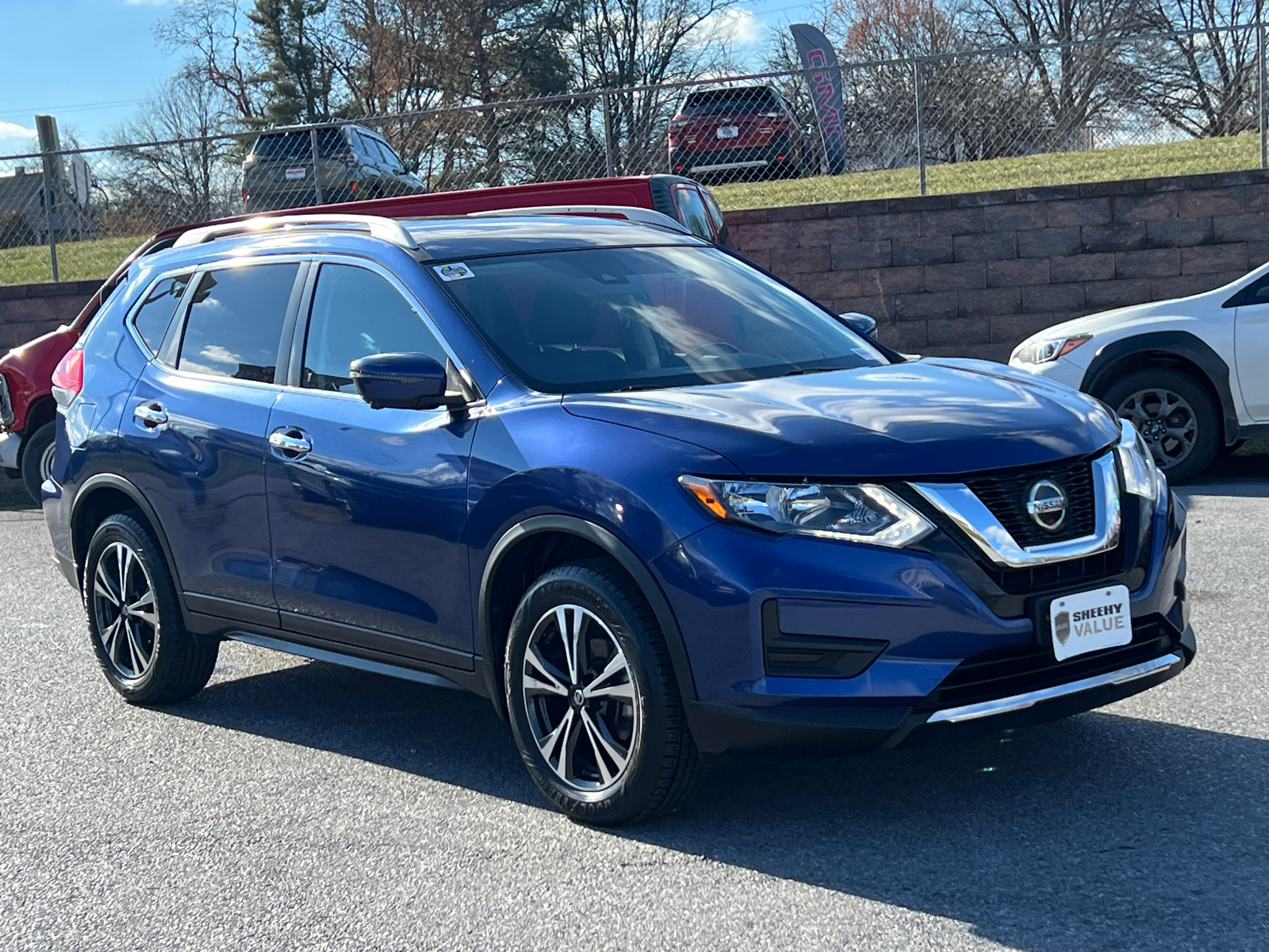 2019 Nissan Rogue SV 1