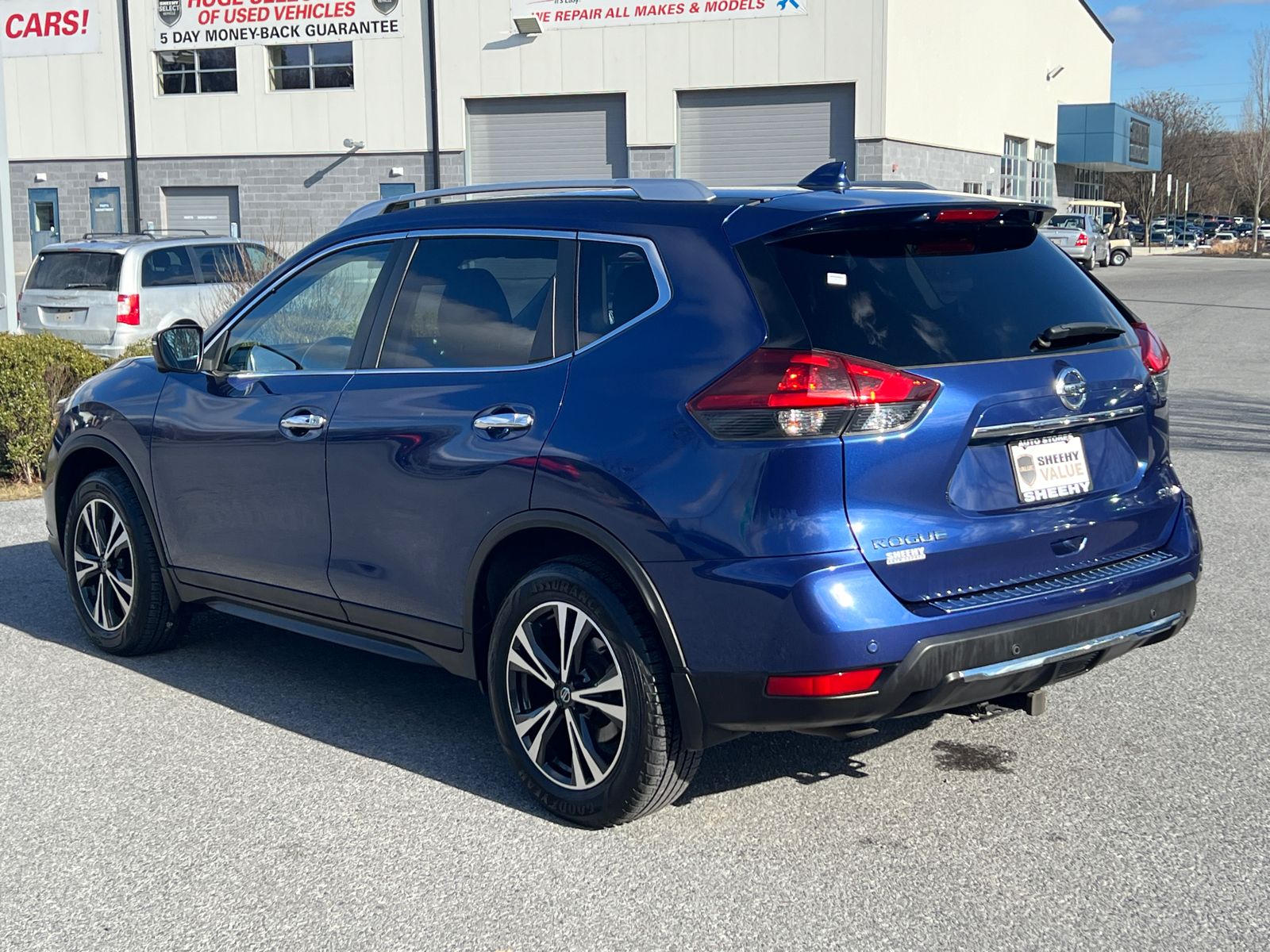 2019 Nissan Rogue SV 4