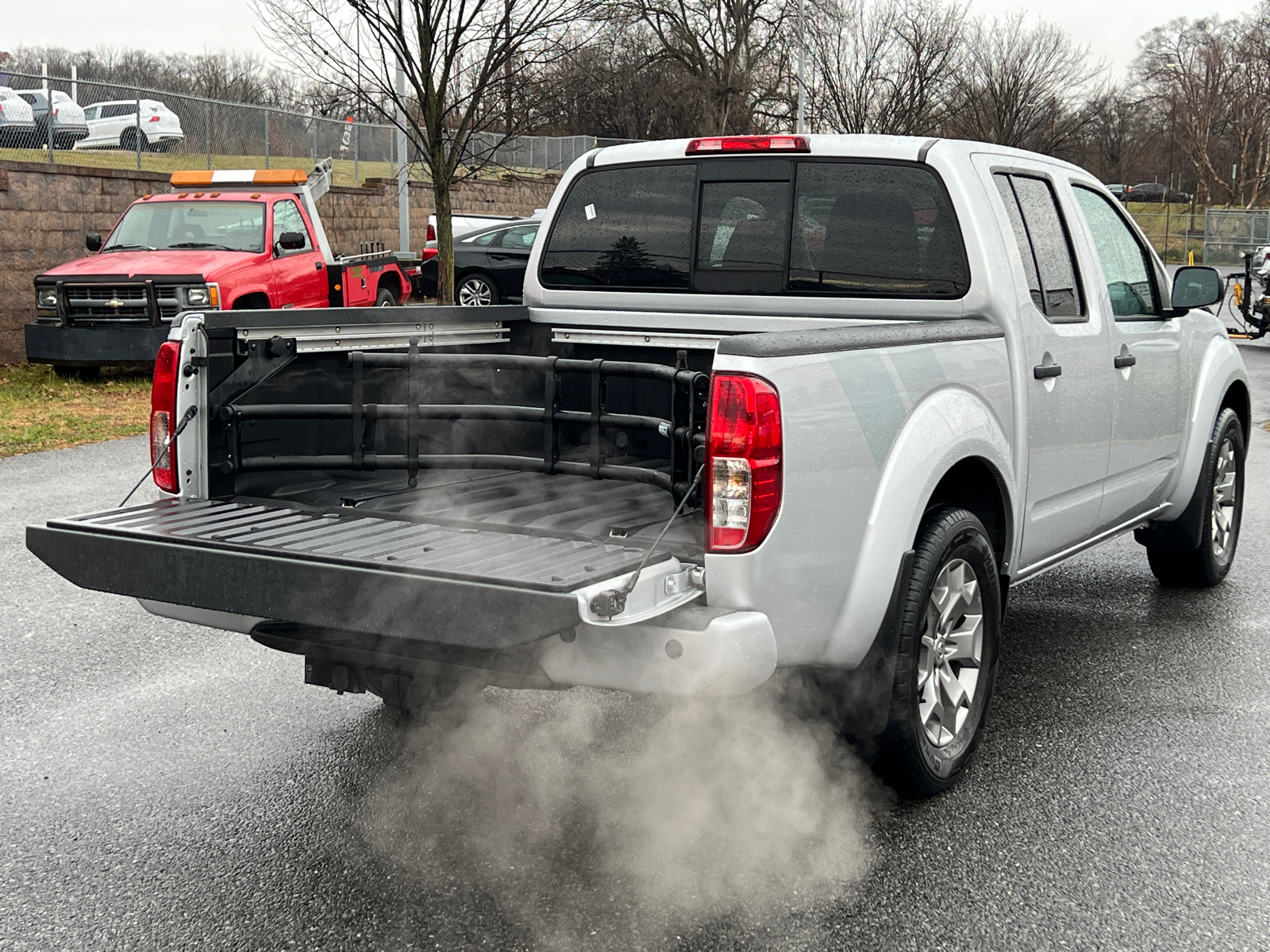 2020 Nissan Frontier SV 14