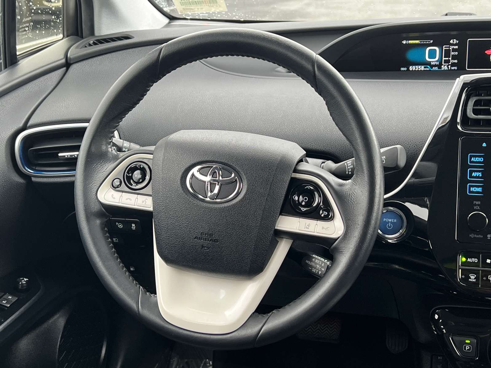 2016 Toyota Prius Four Touring 16
