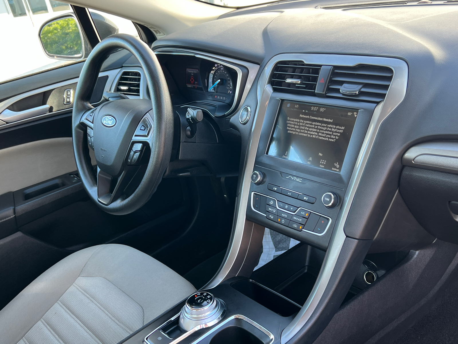2019 Ford Fusion S 10
