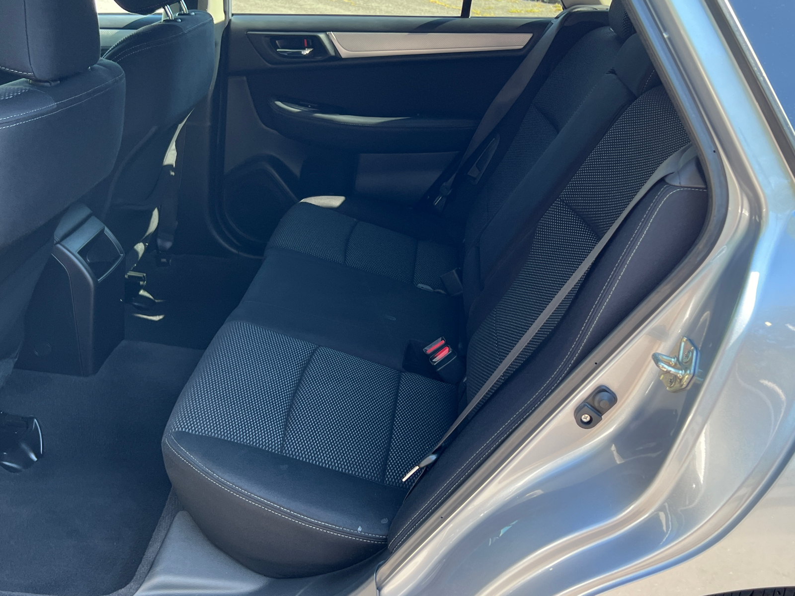 2017 Subaru Outback 2.5i Premium 17