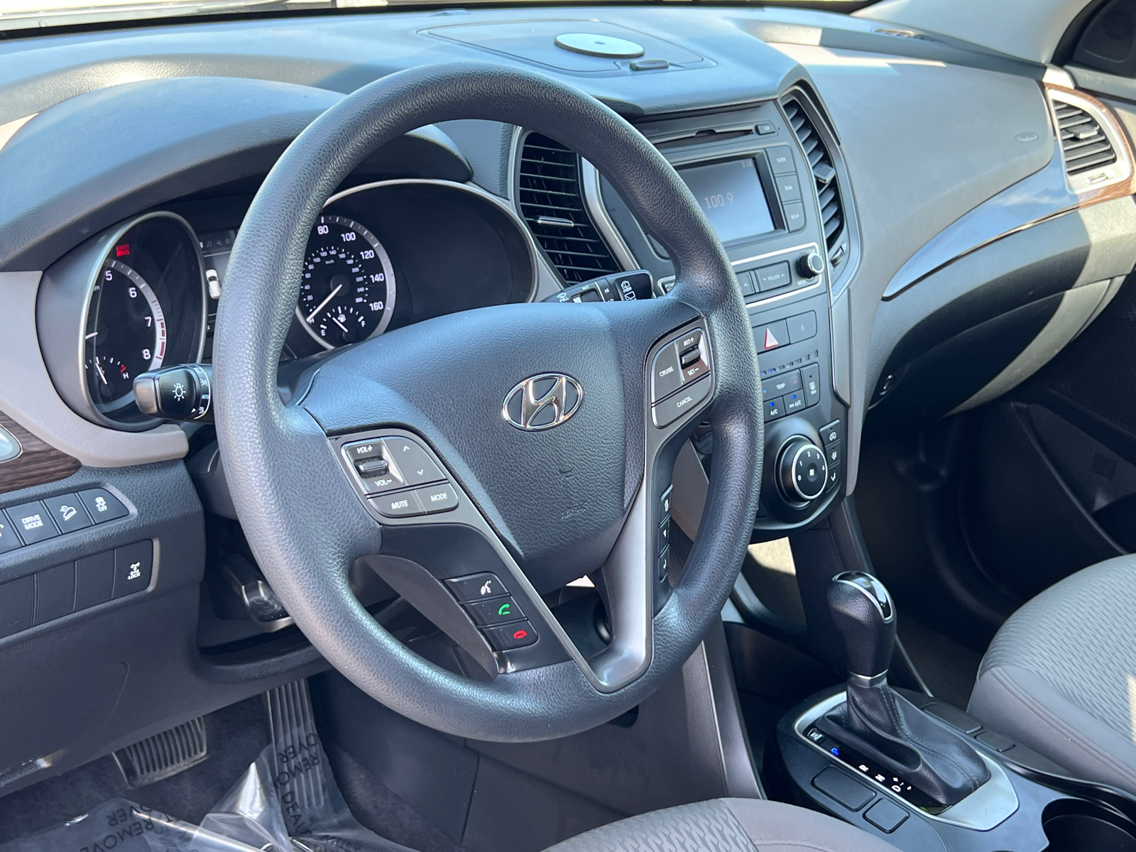 2018 Hyundai Santa Fe Sport 2.4 Base 19