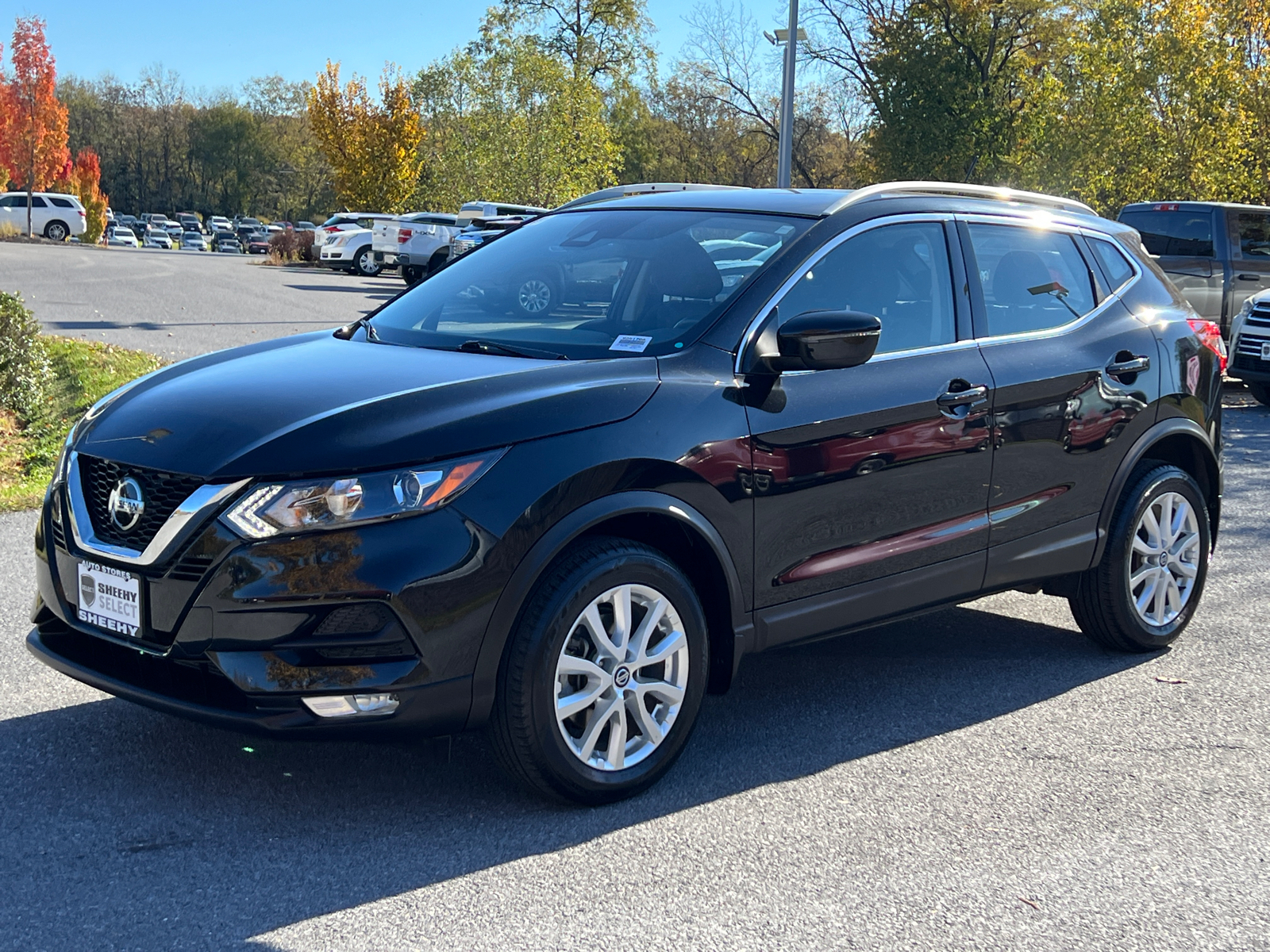 2020 Nissan Rogue Sport SV 2