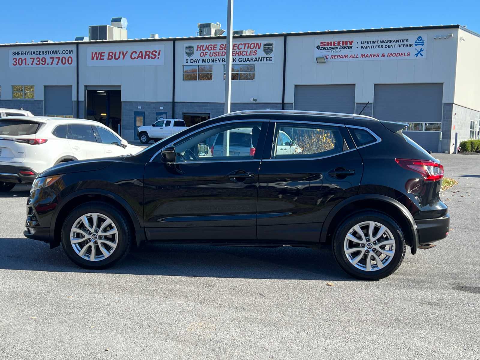 2020 Nissan Rogue Sport SV 3