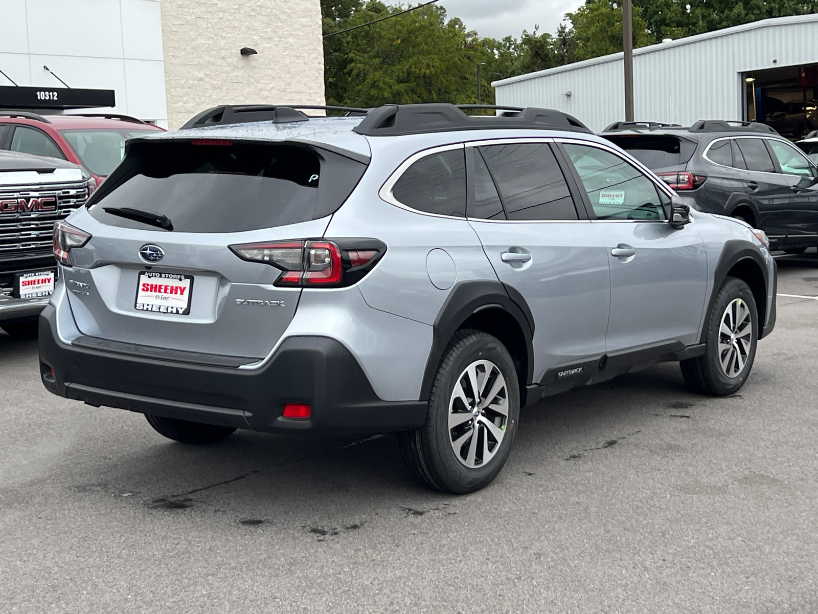 2025 Subaru Outback Premium 3