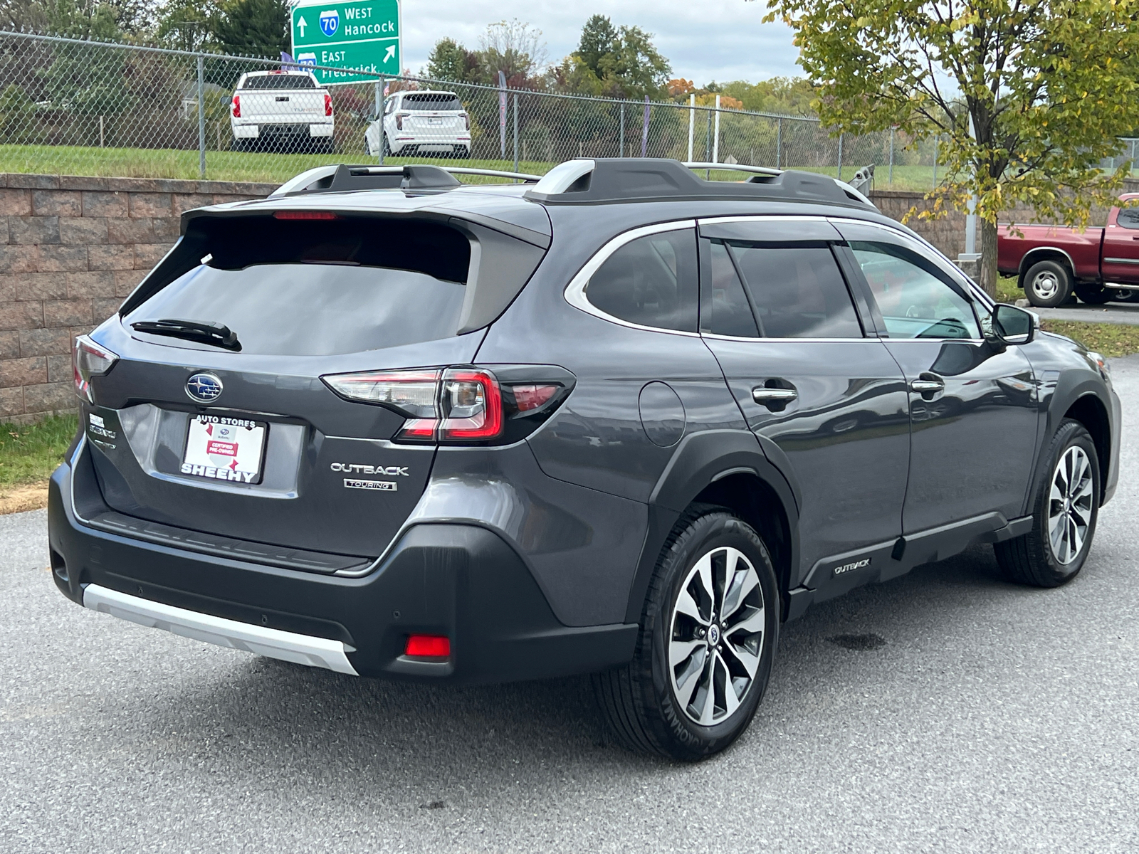 2023 Subaru Outback Touring 5