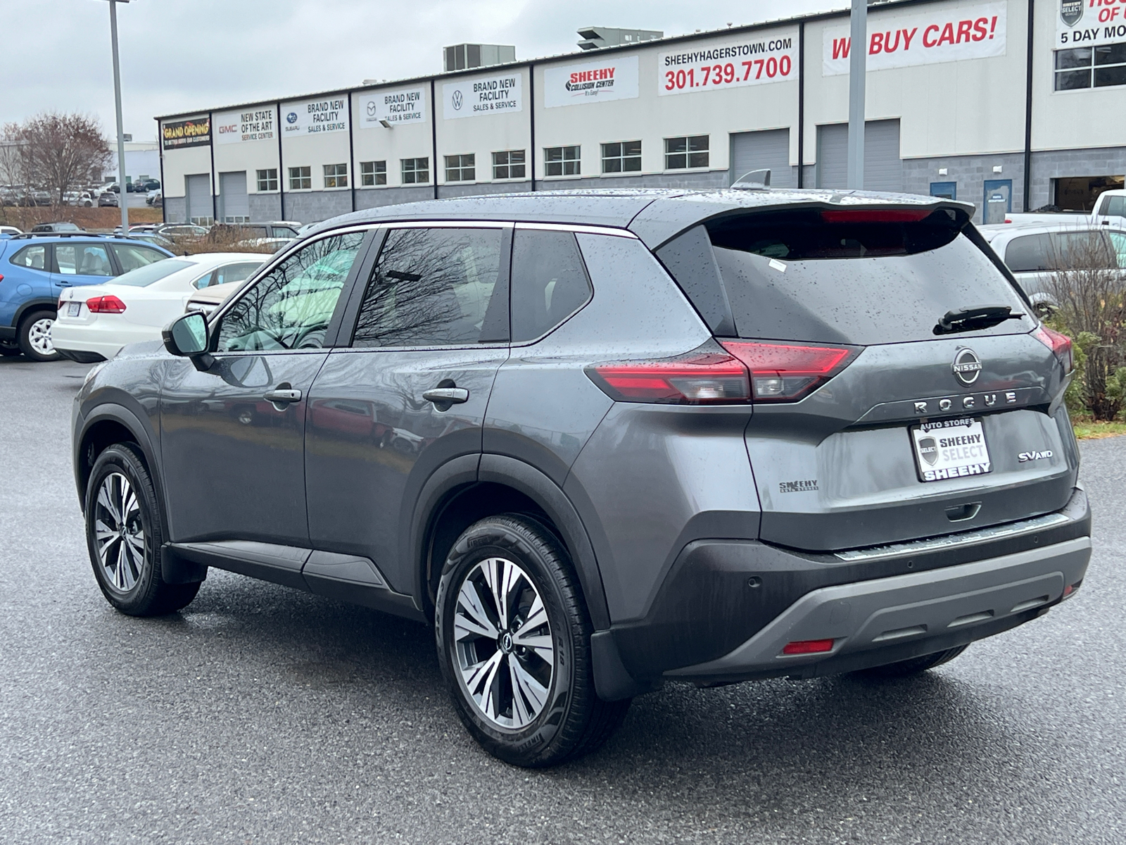 2022 Nissan Rogue SV 4