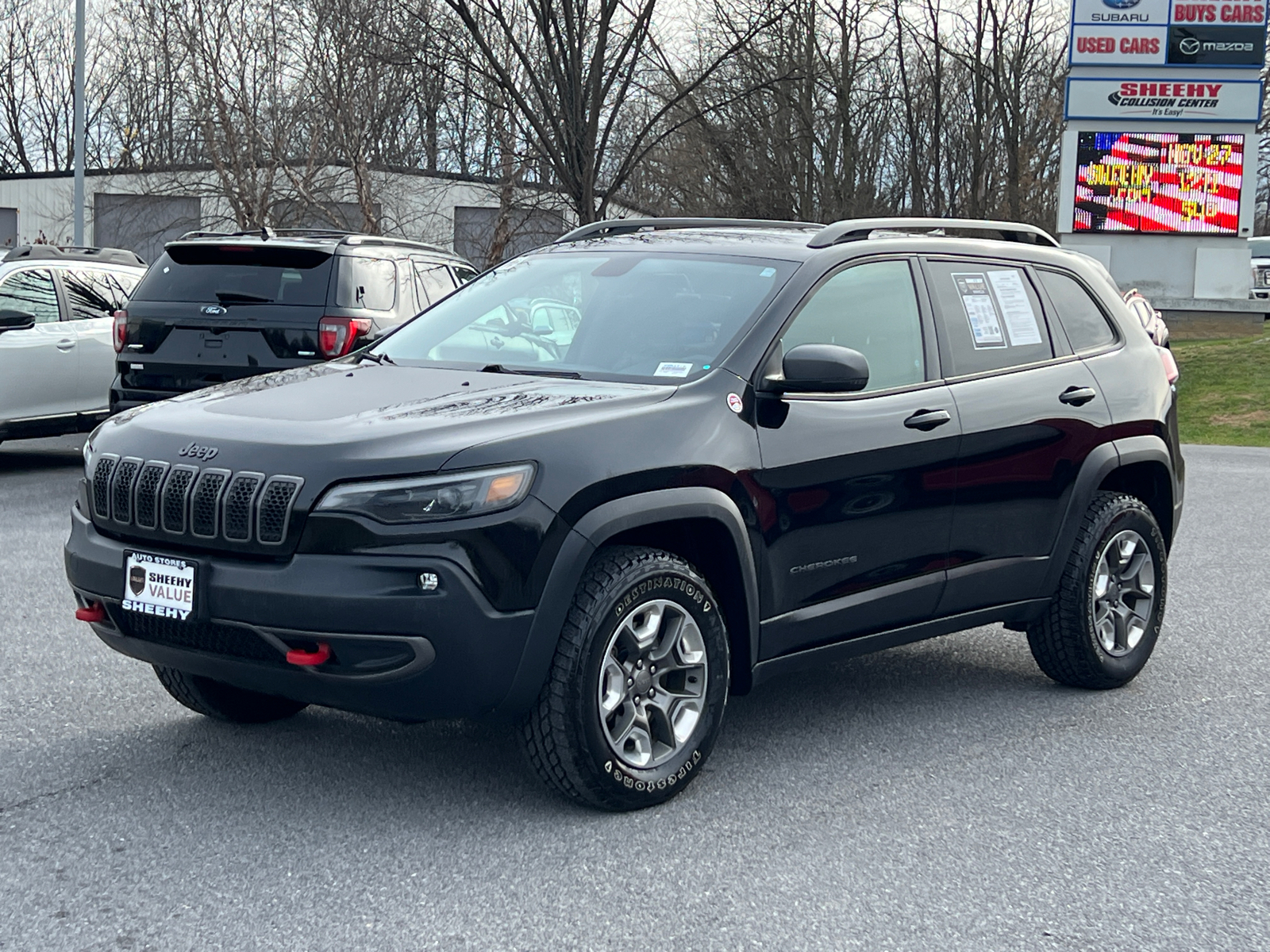 2019 Jeep Cherokee Trailhawk 2