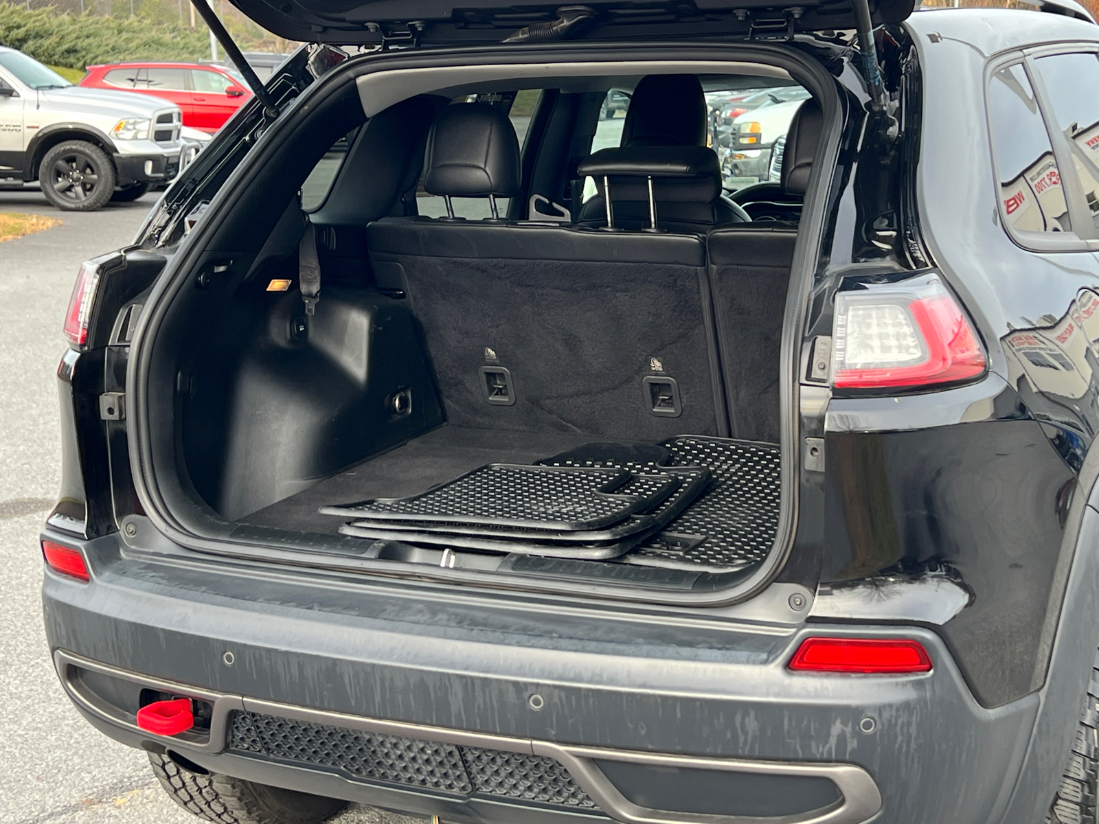 2019 Jeep Cherokee Trailhawk 14