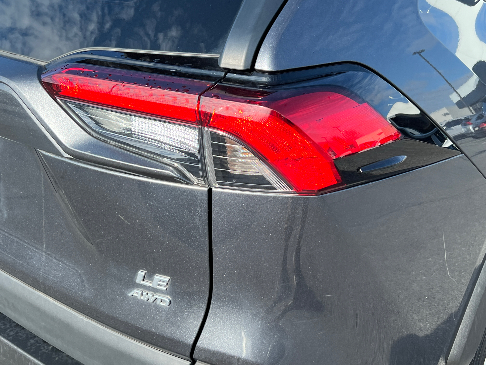 2019 Toyota RAV4 LE 6