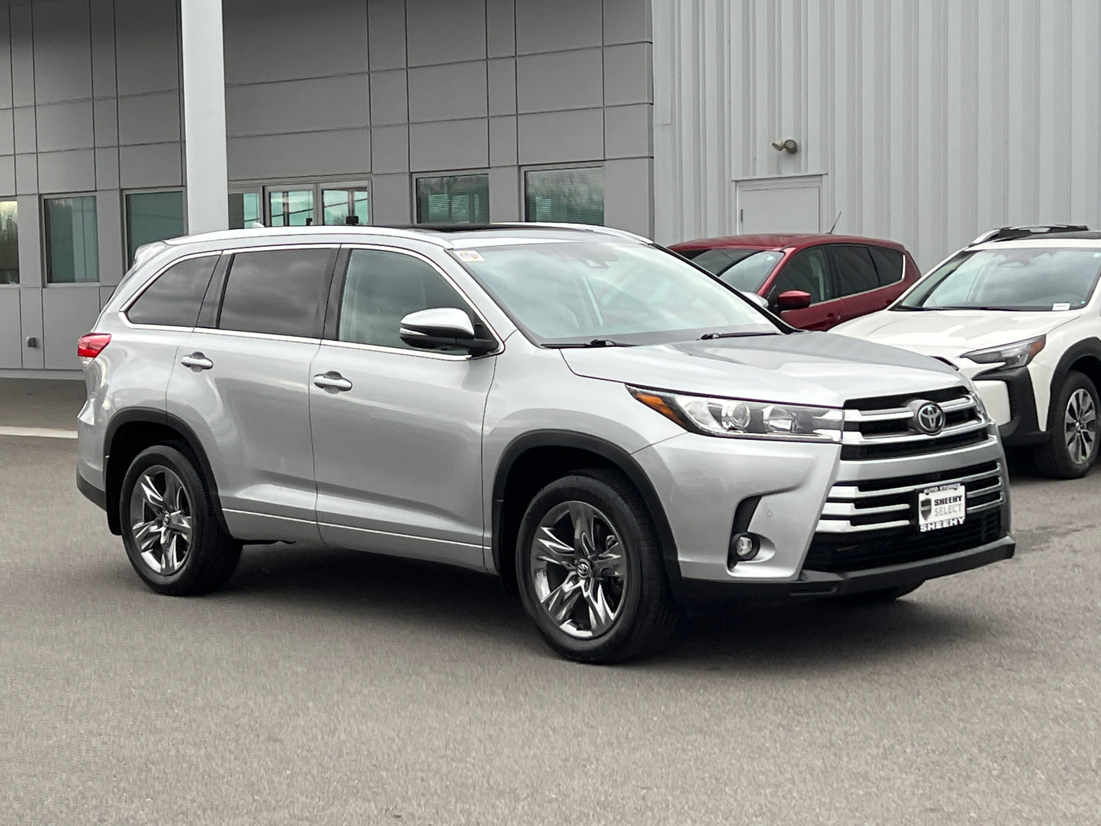 2019 Toyota Highlander Limited Platinum 1