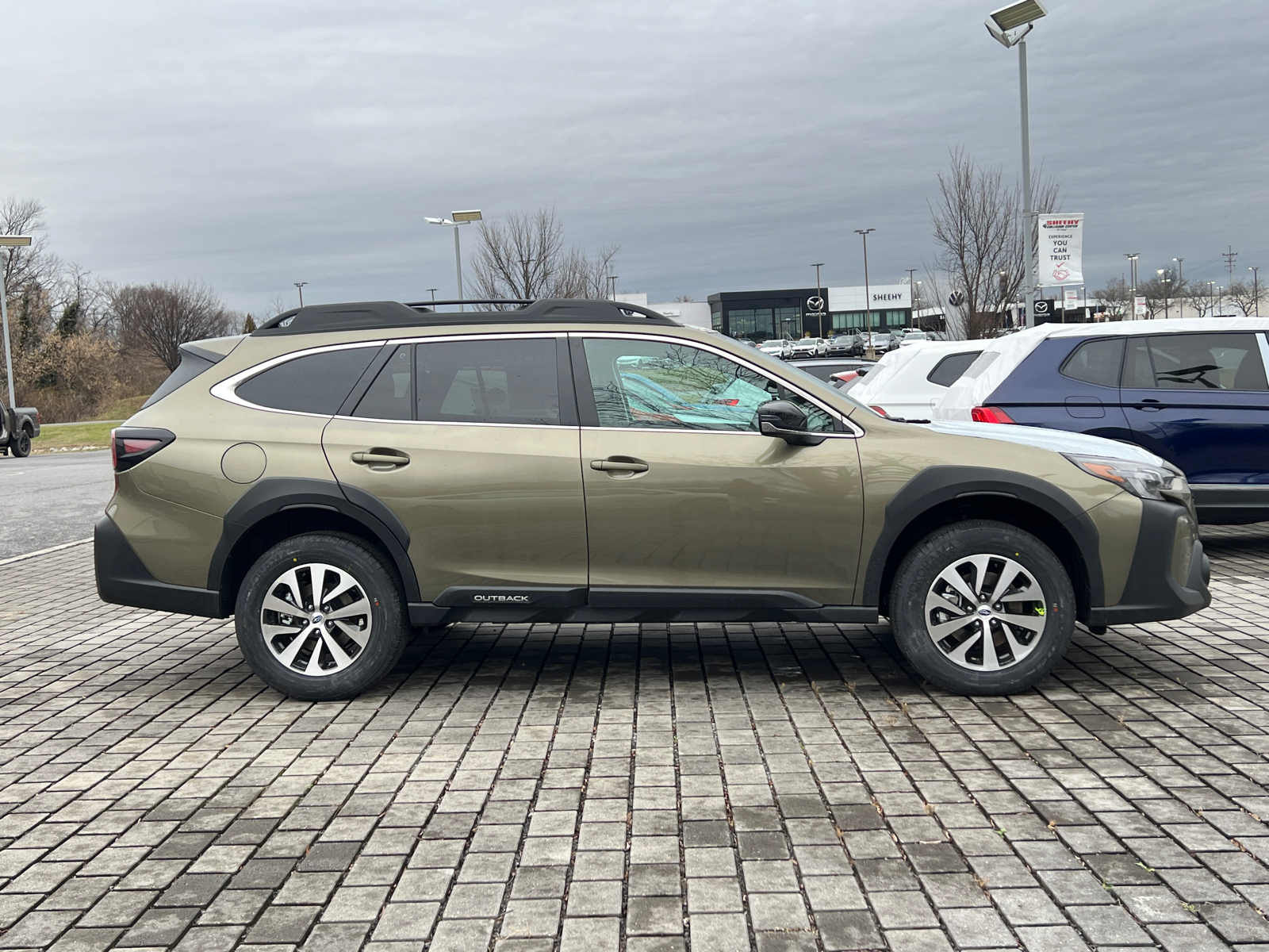 2025 Subaru Outback Premium 2