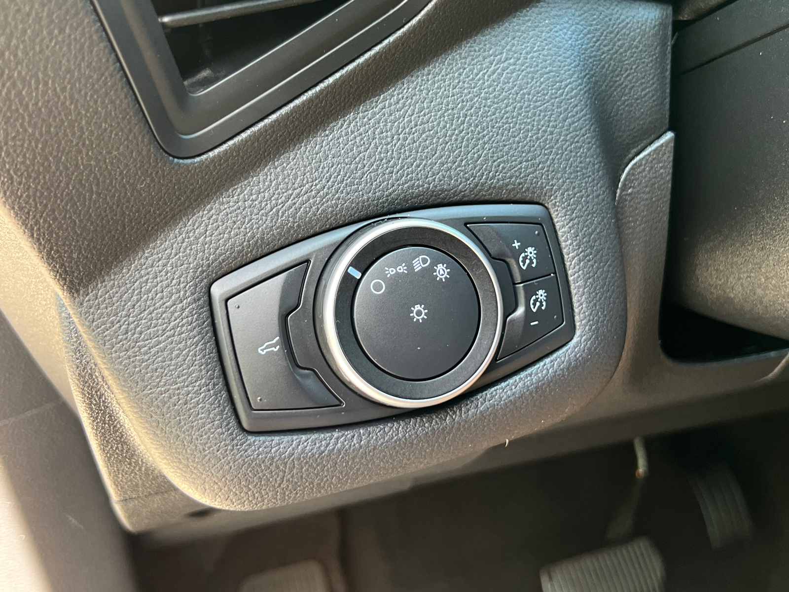 2018 Ford Escape S 30