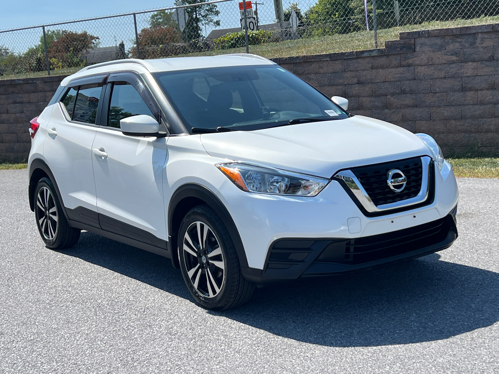 2019 Nissan Kicks SV 1