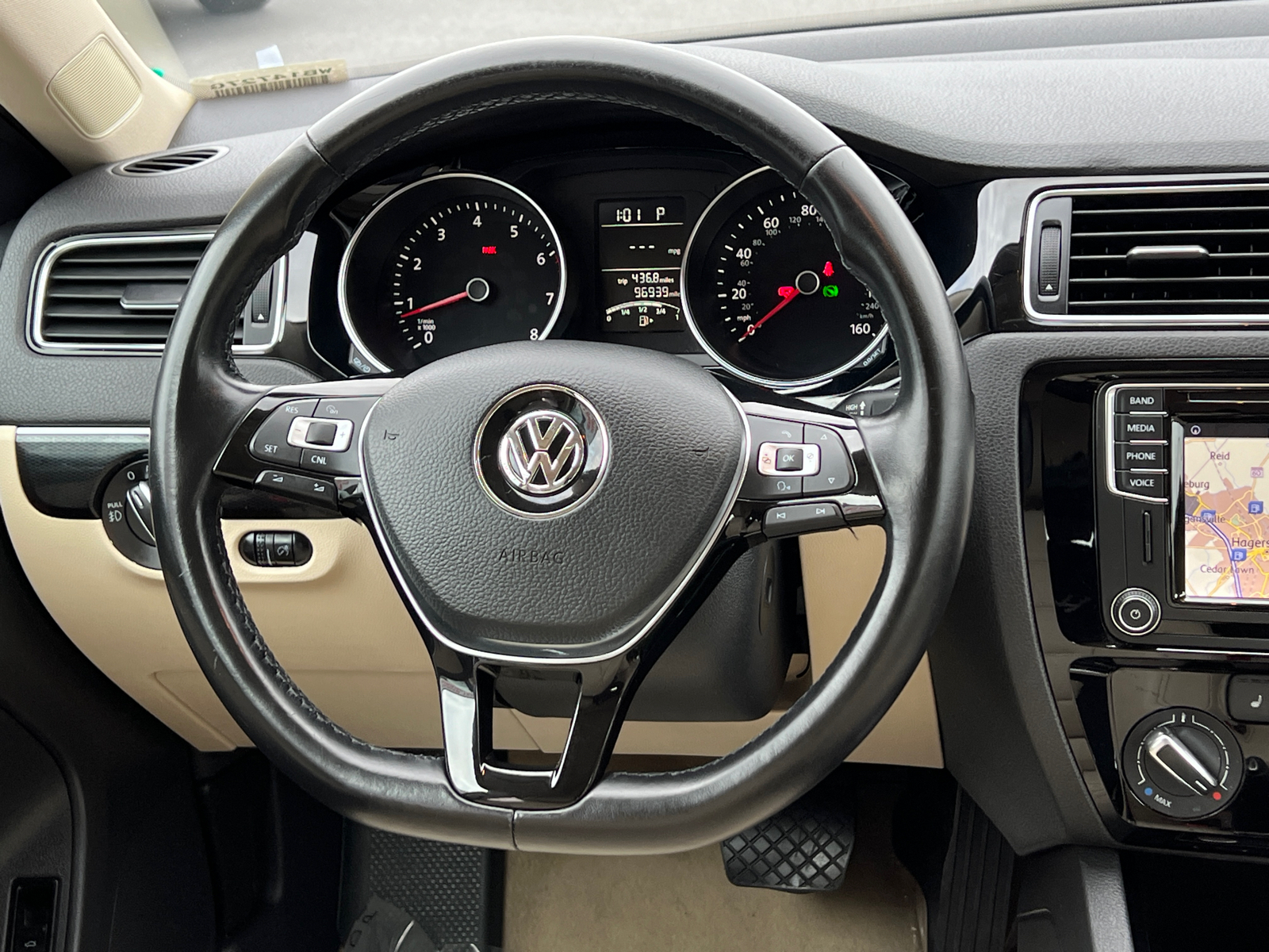 2016 Volkswagen Jetta 1.8T SEL 18