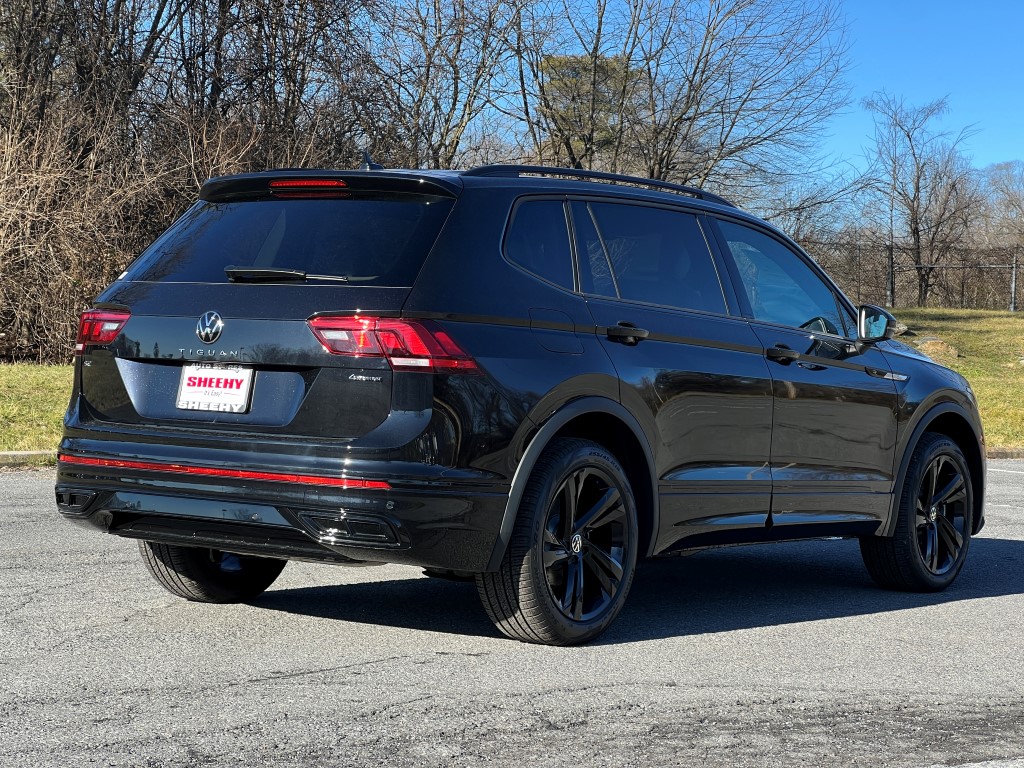 2024 Volkswagen Tiguan 2.0T SE R-Line Black 4